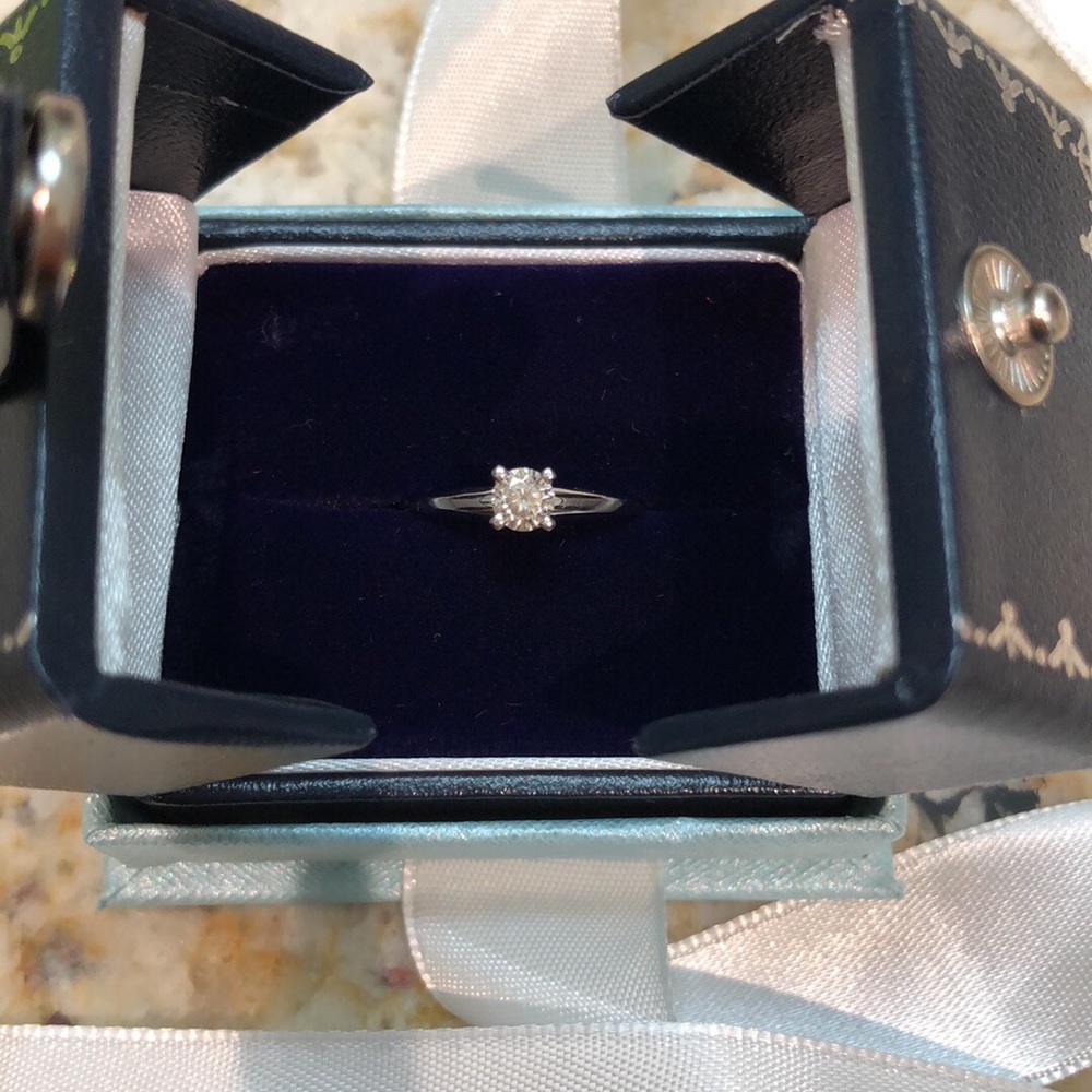 1/4 carat genuine diamond ring